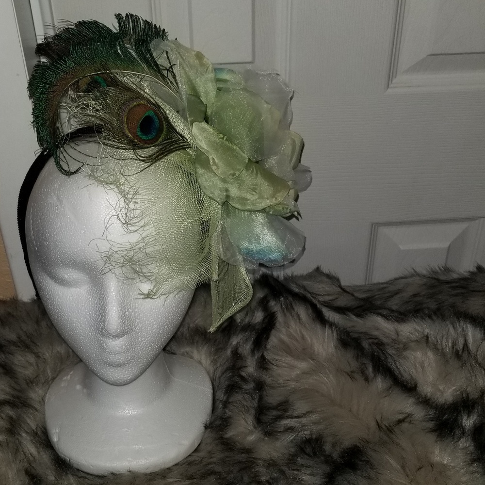 Headpiece - Picture 2 of 3